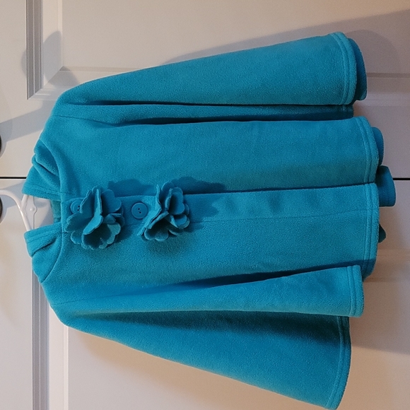 Chasing Fireflies Hooded Fleece Cape with Pockets - Picture 2 of 6